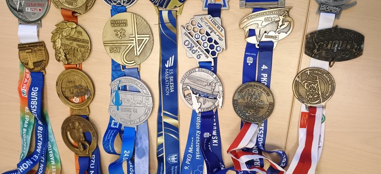 20 maratońskich medali - tylko jeden gdzieś mi zaginął